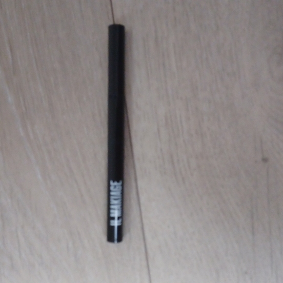 Il makiage black ink eye liner - Picture 2 of 3